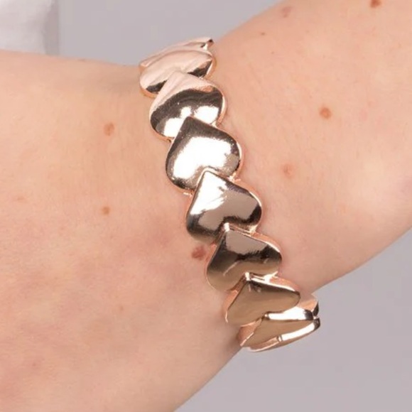💛💛💛 “HEARTS GALORE” ROSE GOLD CUFF BRACELET ~ PAPARAZZI❗️💛💛💛 - Picture 2 of 3